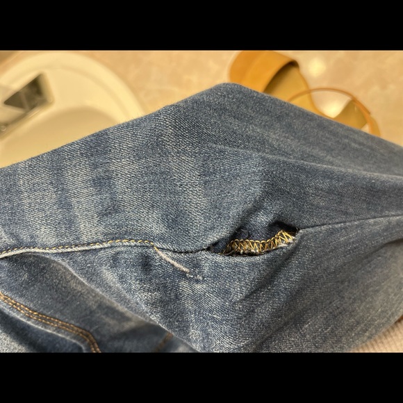 Express Mid—Rise Jeans - Picture 6 of 6
